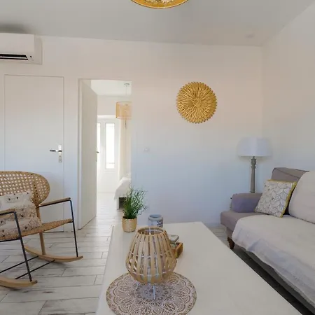 Le Pitchoun Apartment *